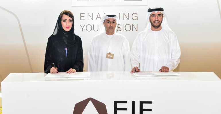 معهد الإمارات المالي يوقّع مذكرة تفاهم مع مجلس تنافسية الكوادر الإماراتية بشأن تعزيز مشاركة المواطنين في القطاع الخاص